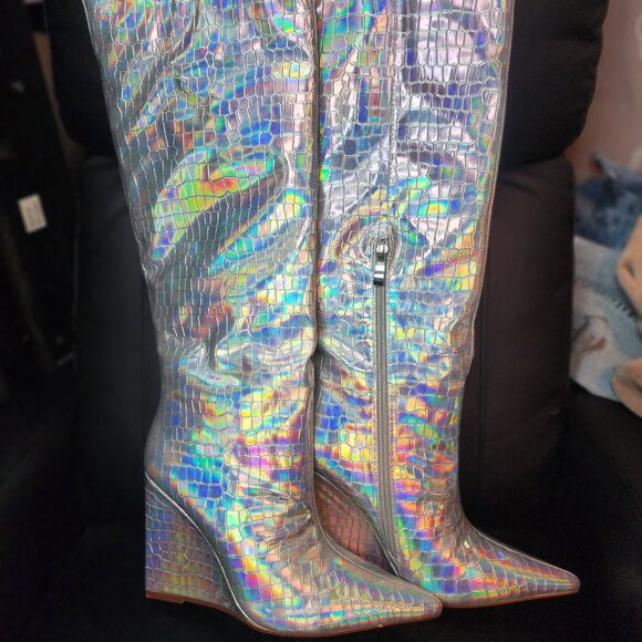 Iridescent Silver Knee High Textured High Heel Boots - Picture 5 of 8